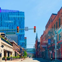 Photo prise au PizzaPapalis of Greektown par Elvan S. le7/5/2020