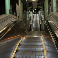 Photo taken at Central-Mid-Levels Escalator and Walkway System by moon n. on 6/4/2023