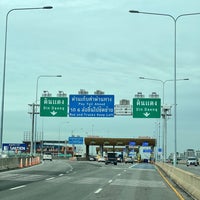 Photo taken at Don Mueang 1 Toll Plaza (S1) by Danne D. on 7/24/2023