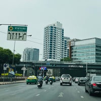 Photo taken at Sala Daeng Intersection by Danne D. on 4/7/2022