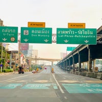 Photo taken at Lat Phrao Square Flyover by Danne D. on 4/5/2021