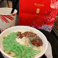 Photo taken at Penang Road Famous Teochew Chendul by Danne D. on 1/29/2020