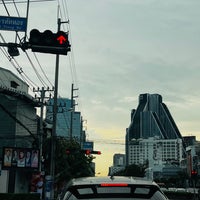 Photo taken at Saphan Lueang Intersection by Danne D. on 3/30/2022