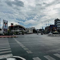 Photo taken at Hua Lamphong Intersection by Danne D. on 6/23/2022