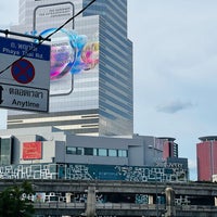 Photo taken at Pathum Wan Intersection by Danne D. on 6/19/2022