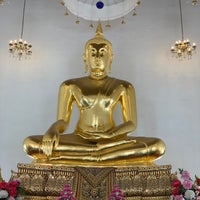 Photo taken at Wat Mahannapharam by Danne D. on 2/21/2021