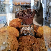Photo taken at Sweet Passion Bakery by Catarina L. on 9/10/2019