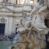 Photo taken at Piazza Navona by Hatice Sural on 9/6/2015