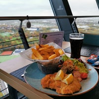 11/5/2019 tarihinde Alisa S.ziyaretçi tarafından Dreh-Restaurant Skyline'de çekilen fotoğraf
