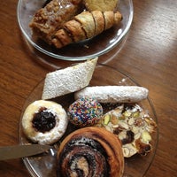 12/11/2012 tarihinde K J.ziyaretçi tarafından Zucker Bakery'de çekilen fotoğraf