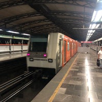 Photo taken at Metro Oceanía (Líneas 5 Y B) by Haowei C. on 2/18/2019