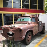Снимок сделан в Miami&amp;#39;s Auto Museum at the Dezer Collection пользователем Sera C. 6/10/2017