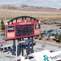 3/3/2019 tarihinde Lauren C.ziyaretçi tarafından Sam Boyd Stadium'de çekilen fotoğraf