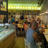 6/27/2014 tarihinde Tony N.ziyaretçi tarafından Dionisos Gastro Bar'de çekilen fotoğraf