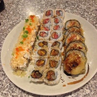 รูปภาพถ่ายที่ Sushi Ya โดย Jonathan O. เมื่อ 7/25/2013