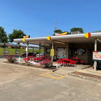 Photo taken at Sonic Drive-In by Joe P. on 7/3/2021