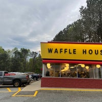 Photo taken at Waffle House by Joe P. on 4/14/2022
