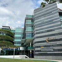 Photo taken at Singapore Management University (SMU) by Gauntouch on 3/8/2023