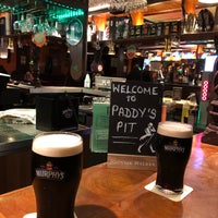 Photo taken at Paddy&amp;#39;s Pit by Pau H. on 11/21/2019