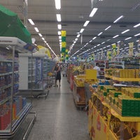 Photo taken at Supermercados Guanabara by Maldito Hippie S. on 8/5/2016
