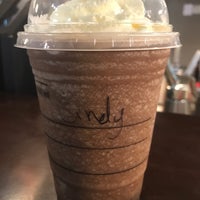 Photo taken at Starbucks by Cïndy R. on 1/2/2017