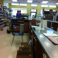 Photo taken at Sherwin-Williams Paint Store by luis o. on 1/5/2013