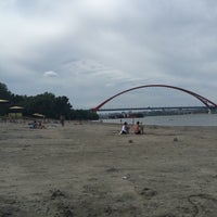 Photo taken at пляж Бугринской рощи by Тетя М. on 8/1/2015