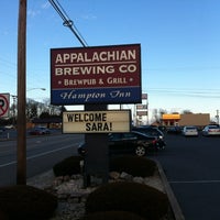 3/7/2013 tarihinde Sara B.ziyaretçi tarafından Appalachian Brewing Company'de çekilen fotoğraf