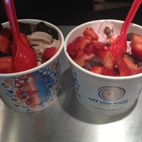 Photo taken at Off The Wall Frozen Yogurt by Silvia D. on 4/20/2013