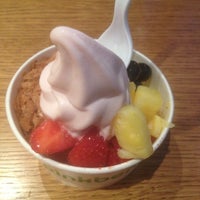 Photo taken at Pinkberry by Z ❤ADIGE ❤. on 6/14/2013