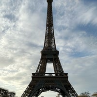 Photo taken at Brasserie de la Tour Eiffel by Tony Y. on 3/25/2023