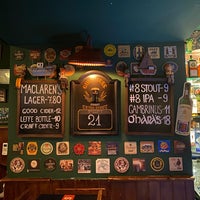 Foto diambil di MacLaren&#39;s Irish Pub oleh Yury E. pada 11/11/2022