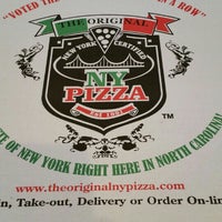 1/21/2016 tarihinde Devin D.ziyaretçi tarafından The Original NY Pizza'de çekilen fotoğraf