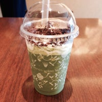 Photo taken at nana&amp;#39;s green tea 自由が丘店 by ikarnkarn w. on 8/11/2015