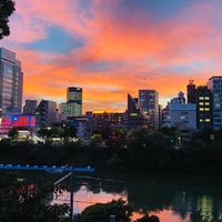 Photo taken at Sotobori Park by なぱ on 8/5/2021