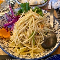 Photo taken at Zoob Zib Thai Noodle Bar by Hana S. on 9/27/2023