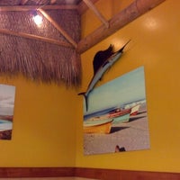Foto diambil di Rubio&amp;#39;s Coastal Grill oleh L C. pada 11/10/2012