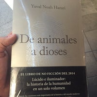Photo taken at Librería Porrúa by Bon S. on 10/4/2015