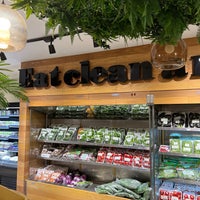 Foto tirada no(a) Organic Store por Sultan S. em 5/2/2023