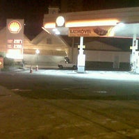 Photo taken at Posto Shell by jozivaldo D. on 11/7/2012