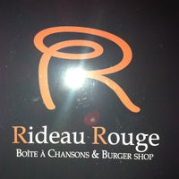 Photo taken at Rideau Rouge, resto urbain et boite à chansons by Caroline L. on 5/11/2013