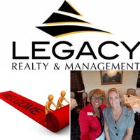Foto diambil di Legacy Realty &amp;amp; Management oleh Sabrina L. pada 8/12/2016