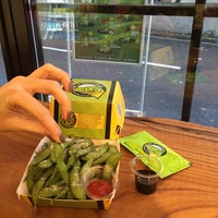 Foto scattata a Cup of Edamame da Vedat P. il 10/28/2014