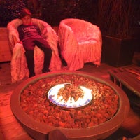 Photo taken at Acqua Oceanfront Fire Pit Lounge At Gurneys Inn by Deb K. on 11/27/2020