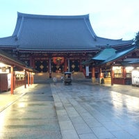 Photo taken at Senso-ji Temple by Shige M. on 11/8/2015