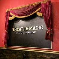 รูปภาพถ่ายที่ Theatre Magic โดย Marlon A. เมื่อ 7/12/2014