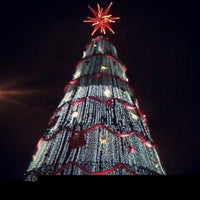 Photo taken at Árvore de Natal do Ibirapuera by Dih S. on 1/6/2013