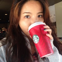 Photo taken at Starbucks by Ellie l. on 12/29/2014