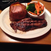 Photo taken at Texas Roadhouse by Naab C. on 1/1/2015