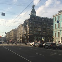 Foto tirada no(a) Nevsky Prospect por Serguei S. em 9/6/2015